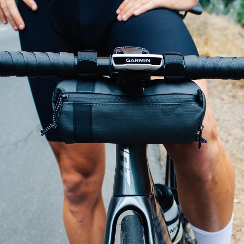 Small bike handlebar discount bag